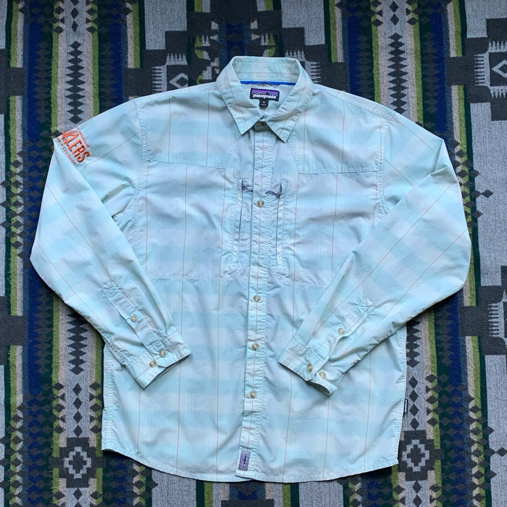 Patagonia Boulder Men's Blue Plaid Fishing Button Down Shirt
Men’s size Medium